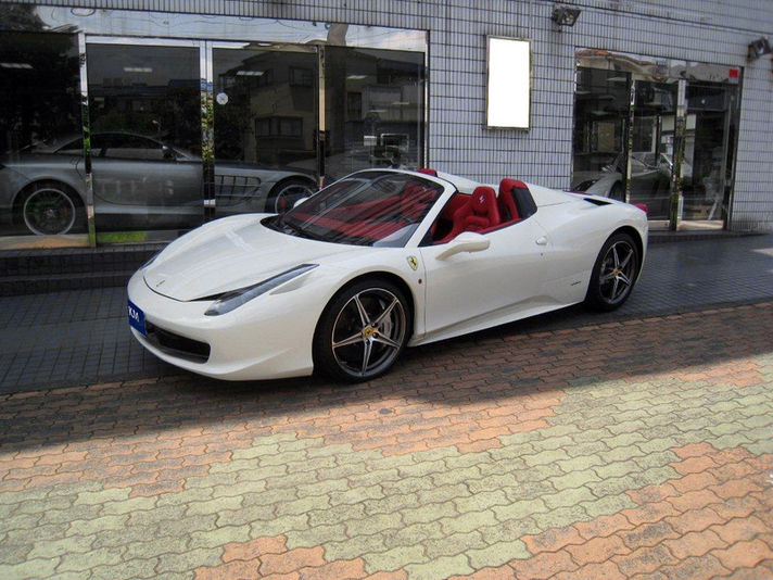 フェラーリ 458スパイダー ディーラー車 未使用車 中古車 情報 | KMオート